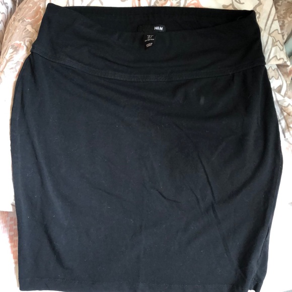 H&M mini skirt - Picture 1 of 3